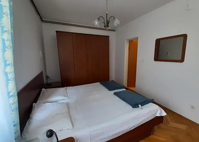 Biserka בית הארחה