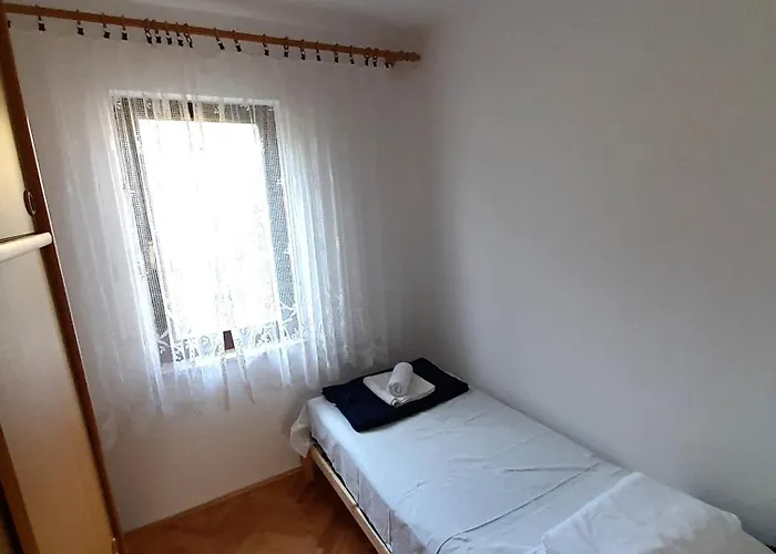 Biserka 3* באסקה