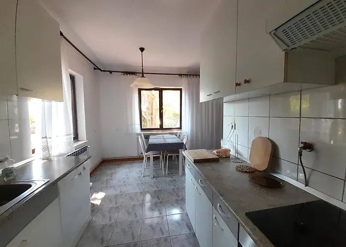 Biserka בית הארחה