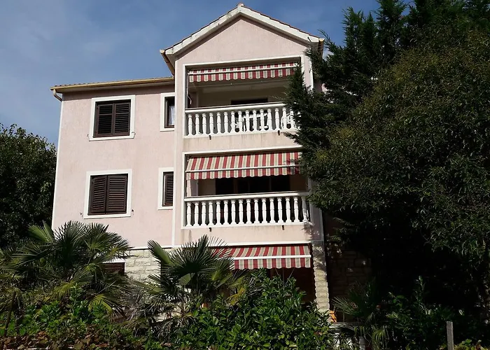 Biserka בית הארחה